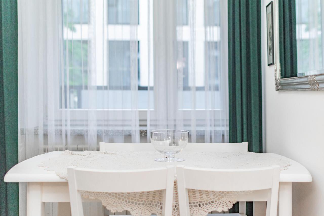 Apartment Chmielna 104 By Homeprime Warschau